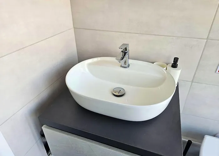 Mipa 招待所 米拉佐